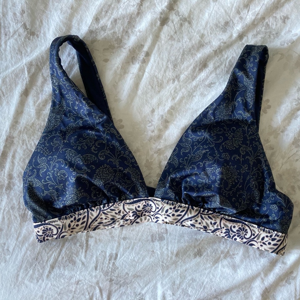 Athleta swimming top NWOT size xs